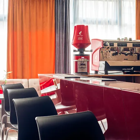 Hotell Ramada By Wyndham