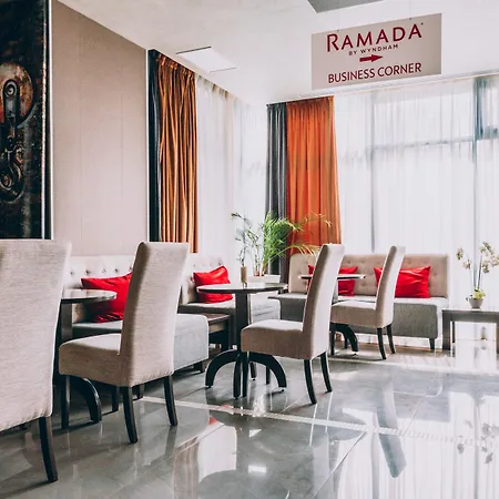 Ramada 4*