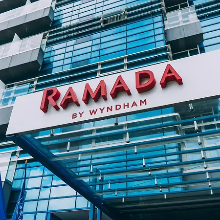 Hotell Ramada By Wyndham