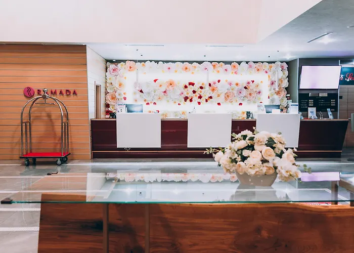 Hotel Ramada By Wyndham Constanta