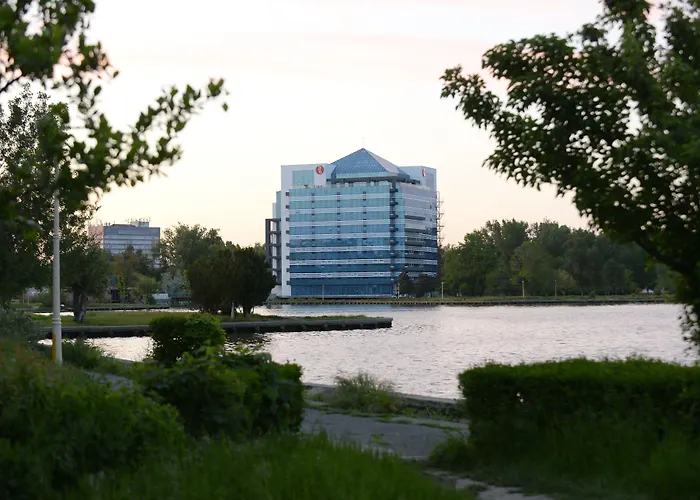 Hotel Ramada By Wyndham 4*