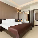 Ramada By Wyndham 4* 康斯坦察