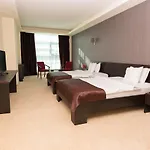 Ramada By Wyndham 4* 康斯坦察