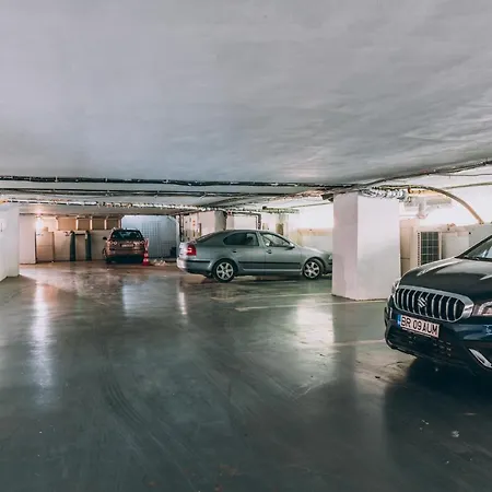 Ramada By Wyndham فندق 4*