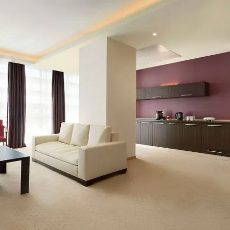 فندق Ramada By Wyndham