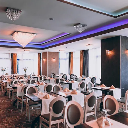 Ramada By Wyndham كونستانتا