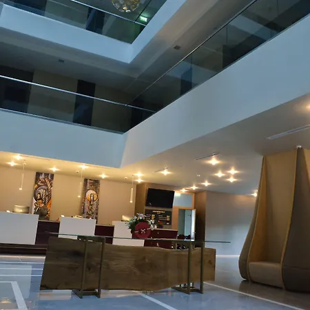 Ramada By Wyndham Hotel 4*