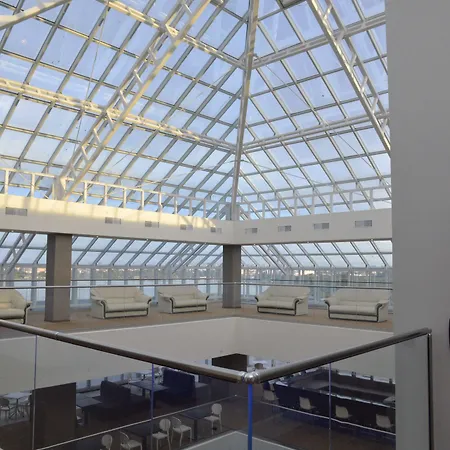 Hotel Ramada By Wyndham Constanta