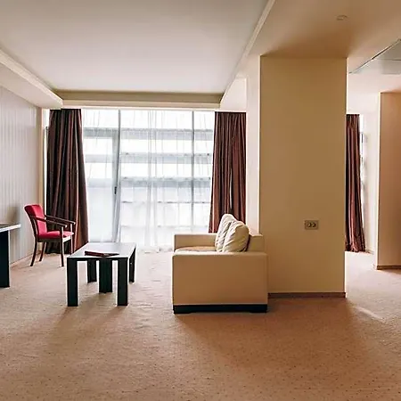 Ramada By Wyndham Hotel Constanta