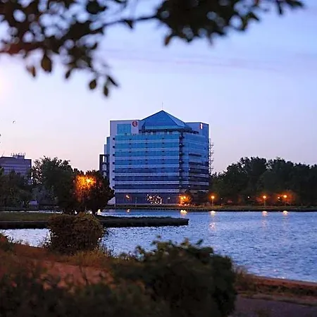 Ramada By Wyndham