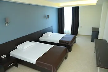 Ramada By Wyndham 4*