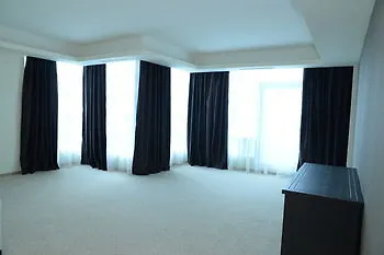 Ramada By Wyndham 4* Constanta