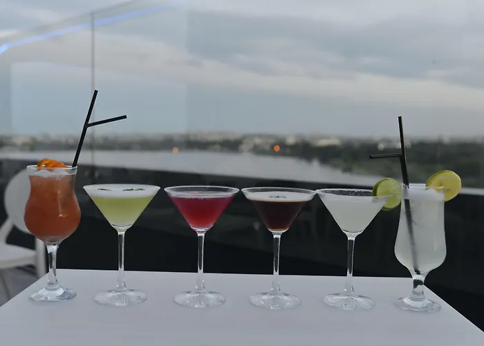 Ramada By Wyndham 康斯坦察