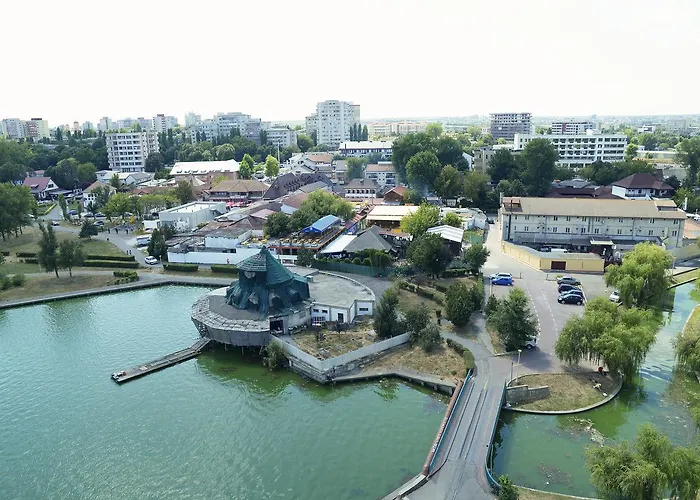 Hotel Ramada By Wyndham 4*